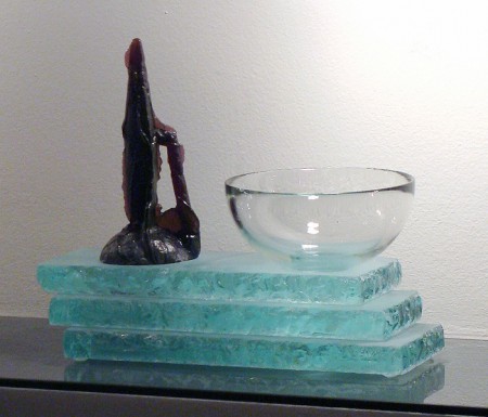 Objekt V ( stojan na šperky ), 2010, sklo